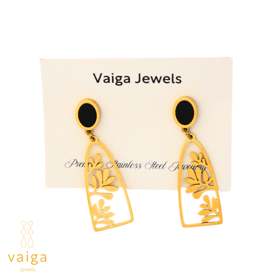 Gold-Plated Leaf Cutout Dangle Earrings – Elegant Nature-Inspired Earrings for Women
