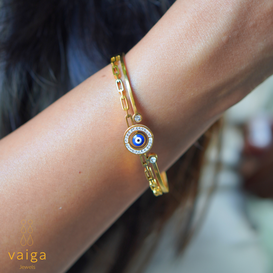 Gold-Plated Evil Eye Bangle Bracelet – Stylish & Protective Accessory