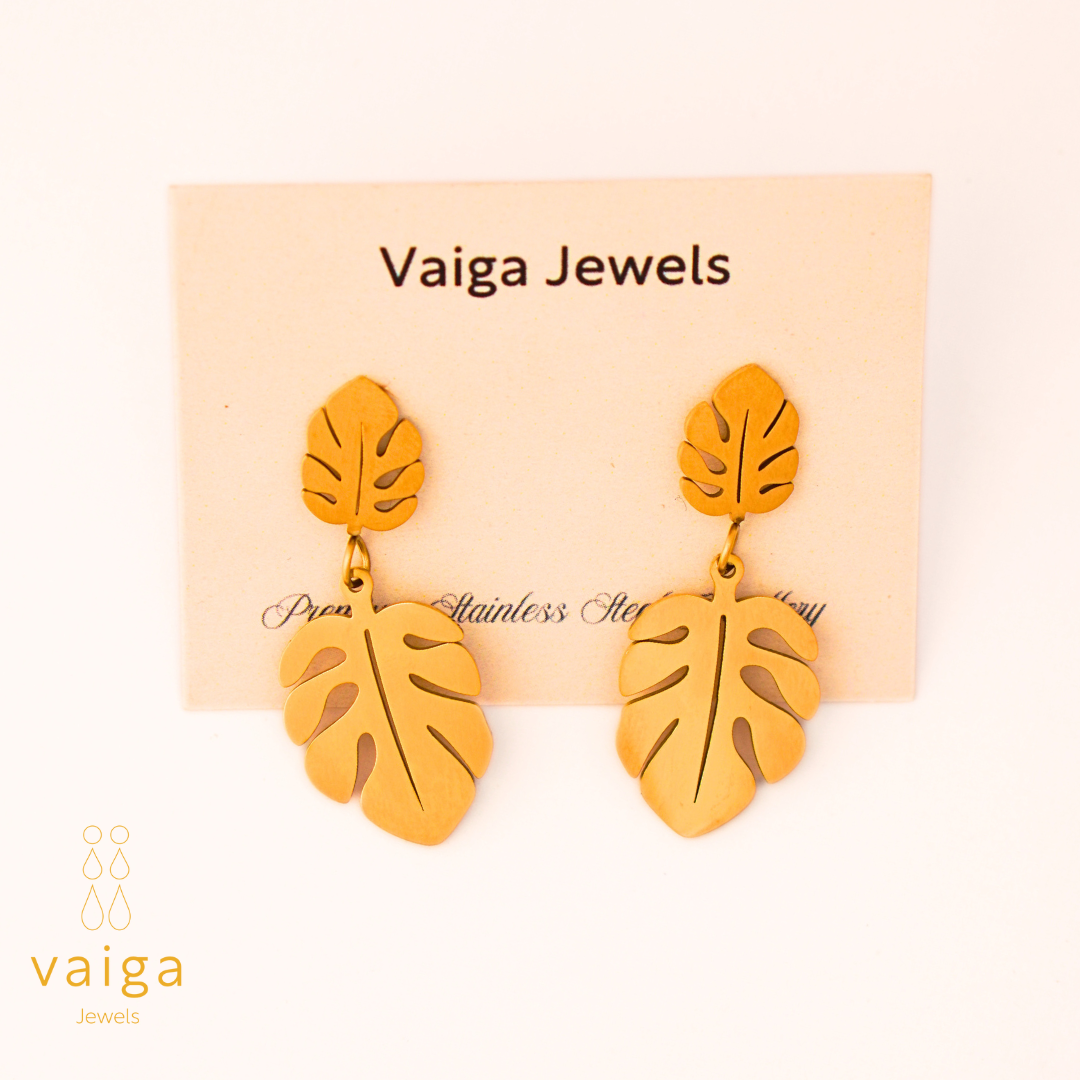 Gold Monstera Leaf Dangle Earrings – Trendy Stainless Steel Tropical Earrings for Women