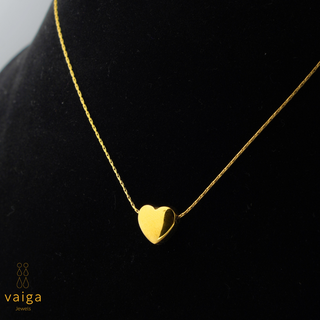 Minimal Heart Pendant Necklace – Gold-Plated & Anti-Tarnish
