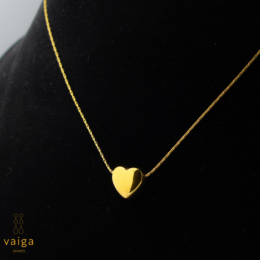 Minimal Heart Pendant Necklace – Gold-Plated & Anti-Tarnish