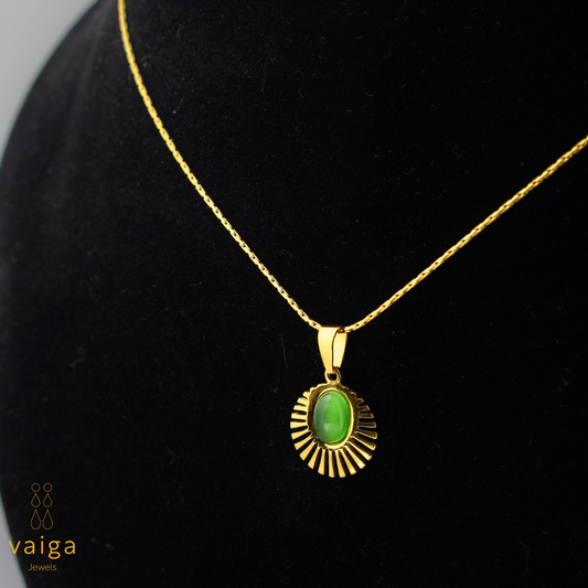 Green Stone Sunburst Pendant Necklace – Gold-Plated & Anti-Tarnish
