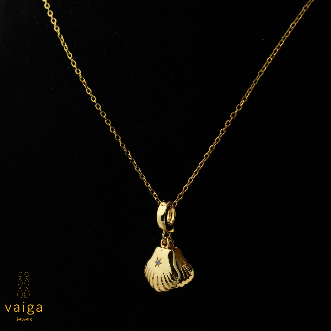 Shell & Pearl Charm Pendant Necklace