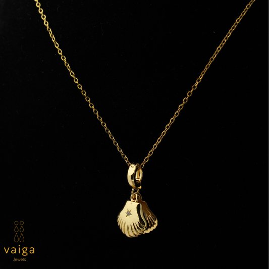 Shell & Pearl Charm Pendant Necklace