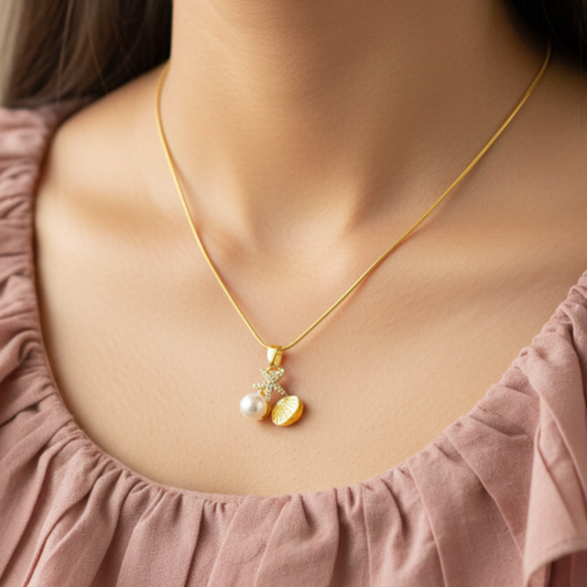 Ocean Charm Pendant Necklace – Pearl, Starfish & Shell