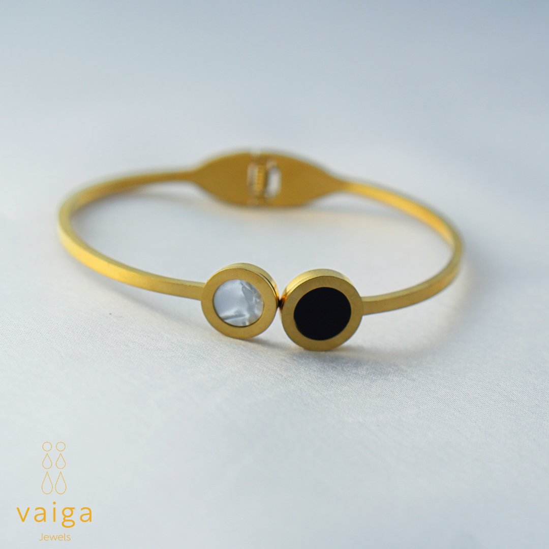 Vaiga Jewels Dual Tone Dial Bracelet – Black & Pearl Accents